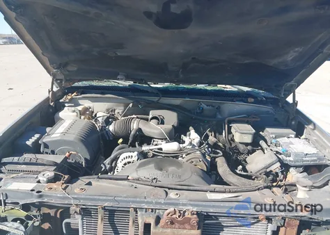 2000 Chevrolet C3500 from USA, damaged, VIN 1GCGC33R1YF516832